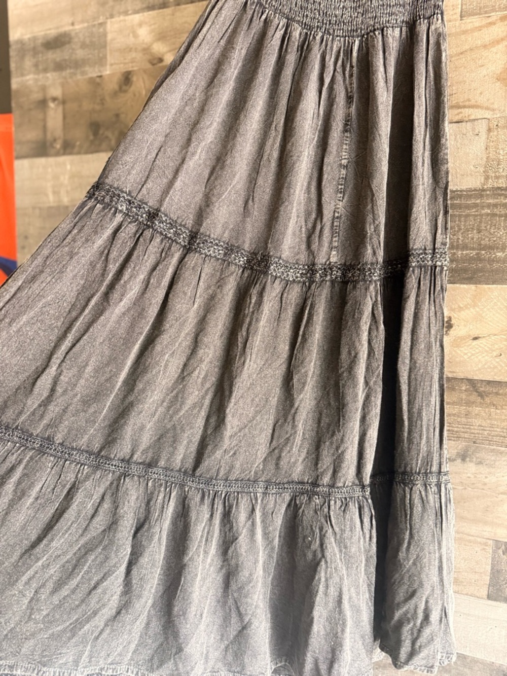 Boho-chic Off-Shoulder Grey Smocked Maxi Dress - Picture 6 of 8